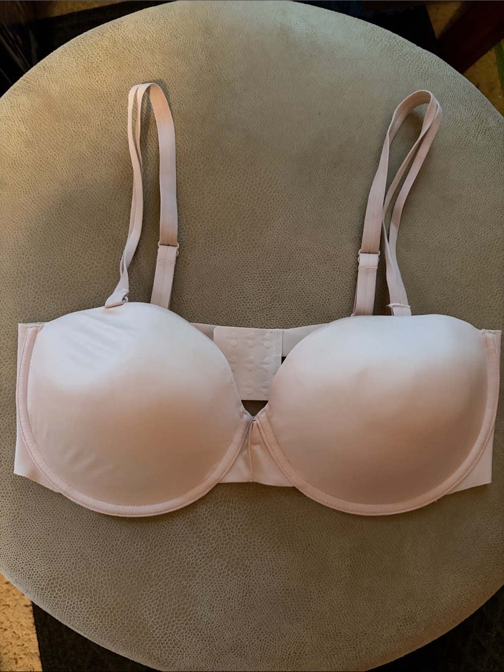 Victoria's Secret Light Pink Multi-Way multi-position Bra Size 38D